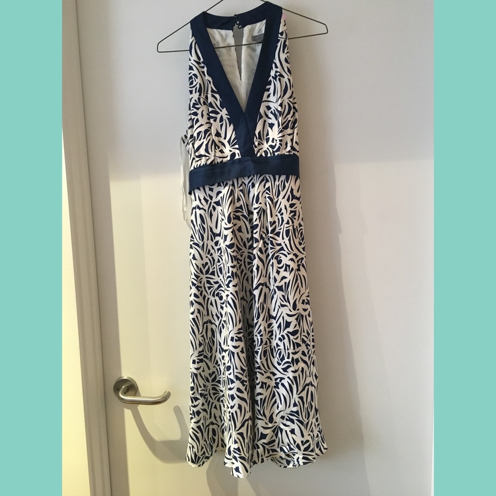 Ann Taylor belted dress